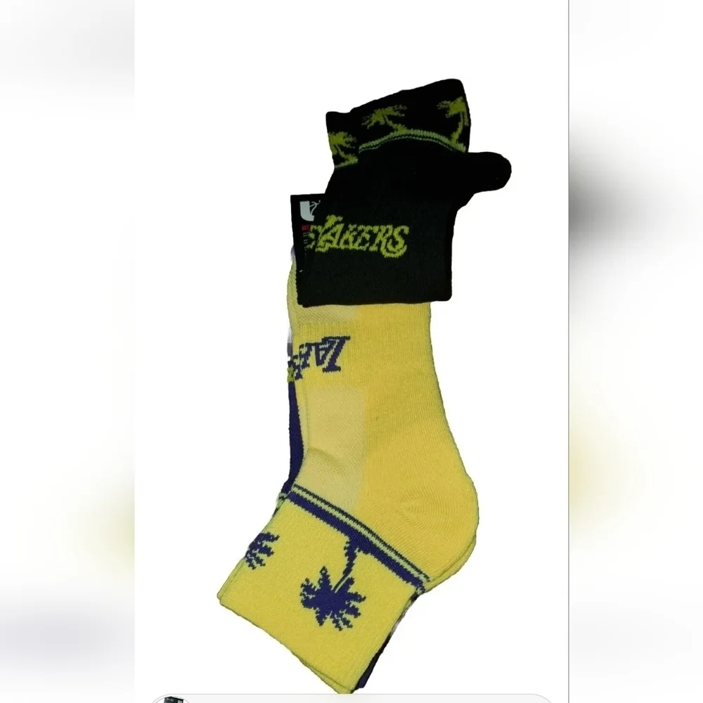 NBA Store LA Lakers Men's Crew Socks - 3 Pair  Size 6 - 12 NEW WITH TAG